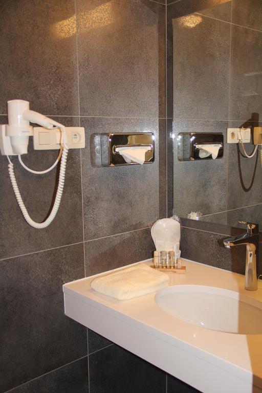 Hotel La Roseraie Wemmel Phòng bức ảnh