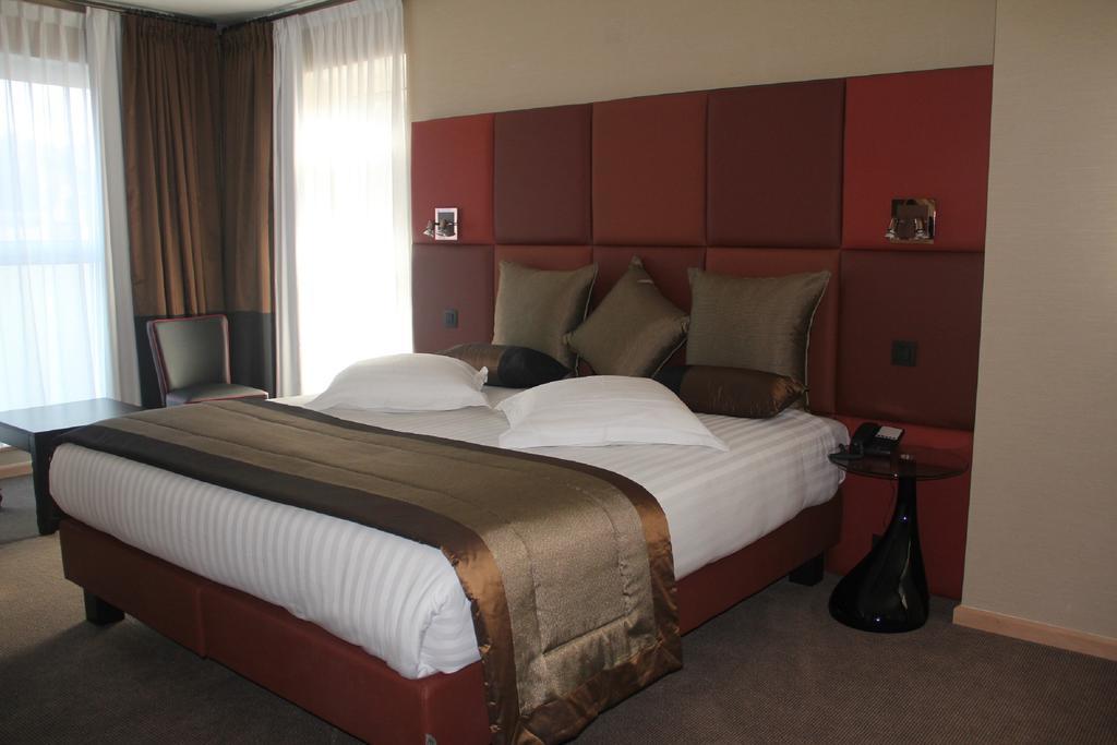 Hotel La Roseraie Wemmel Phòng bức ảnh
