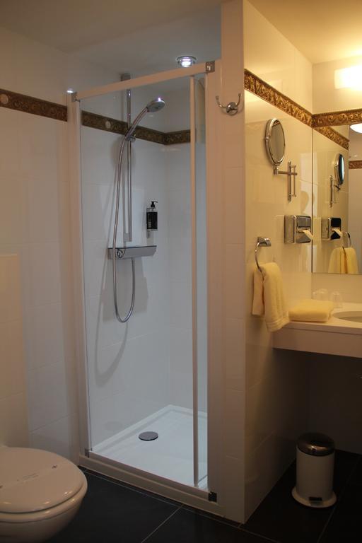 Hotel La Roseraie Wemmel Phòng bức ảnh